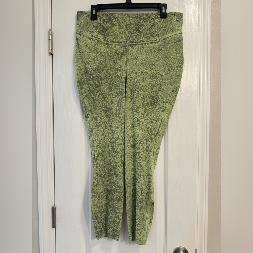 Lululemon Base Pace HR 25” Tights Size 14 NWT